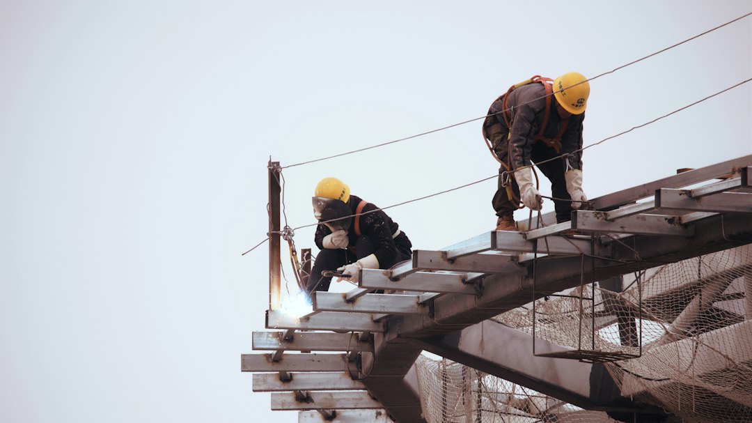 Equipo de Construcciones REYGARDO trabajando